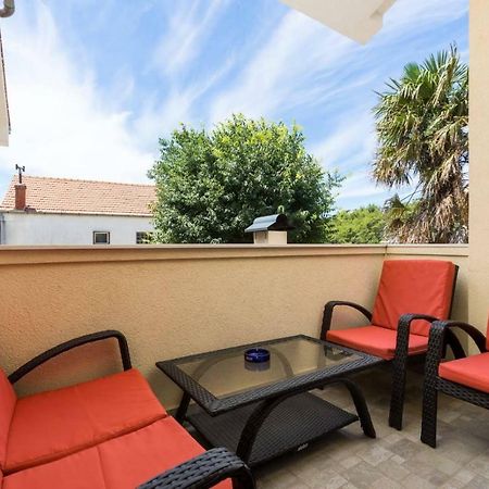 Apartmani Vinko Tribunj-Sovlje Tribalj エクステリア 写真
